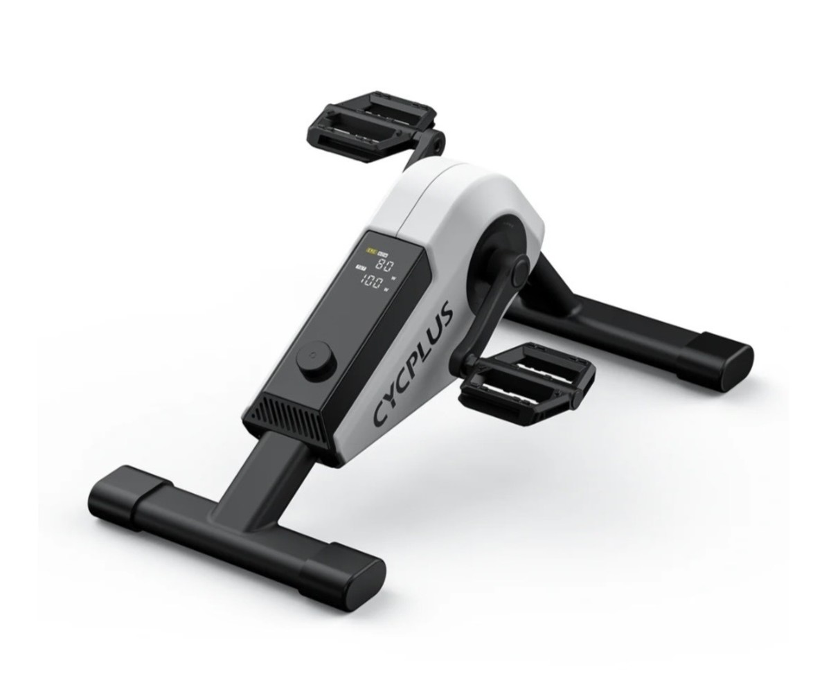 cycling-while-seated-cycplus-mini-pedal-exerciser