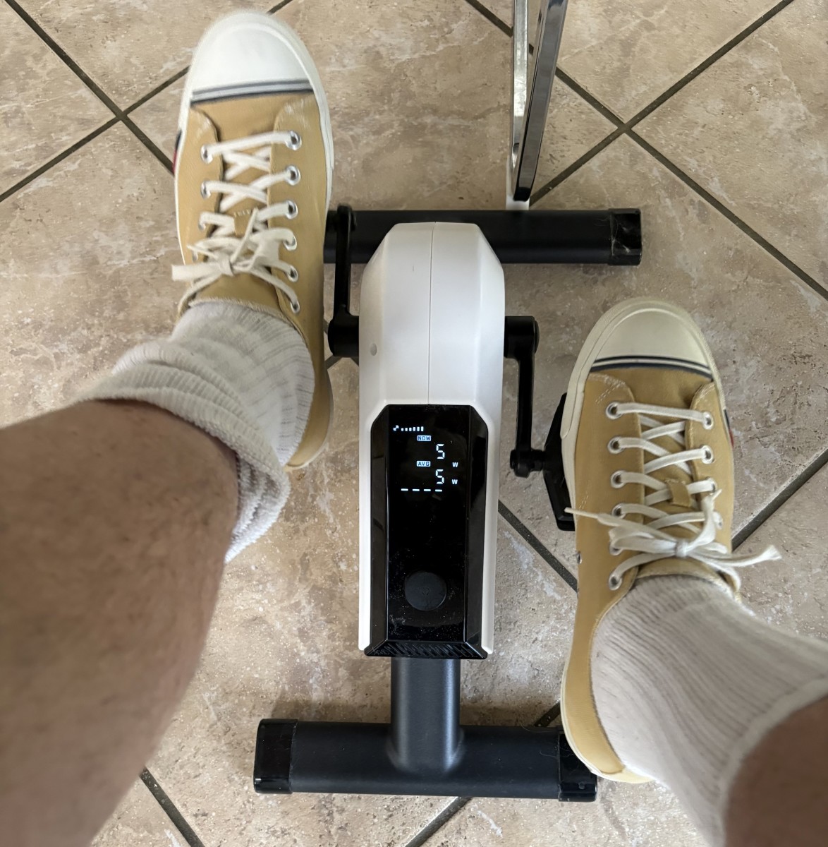 cycling-while-seated-cycplus-mini-pedal-exerciser