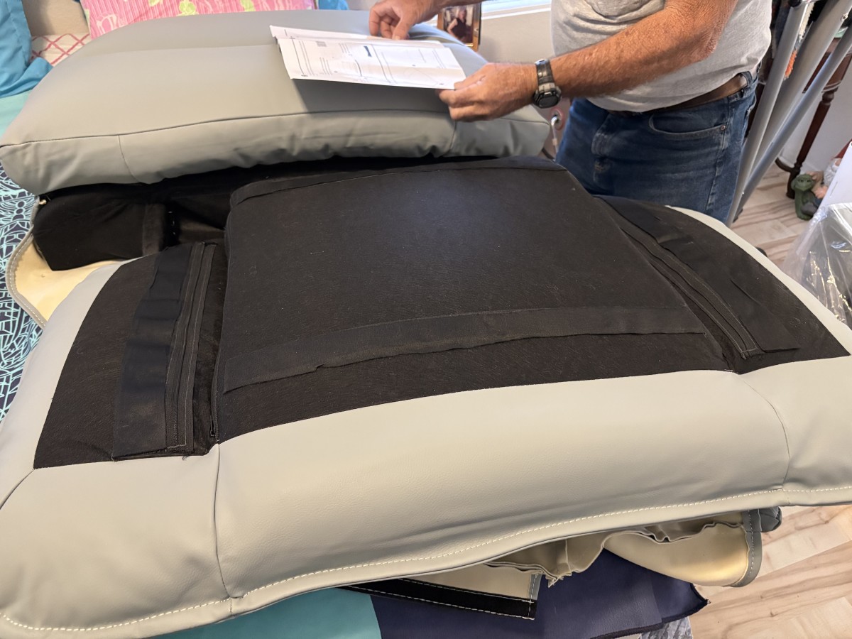 swivel-rock-and-relax-in-flexspots-lotus-swivel-rocker-recliner