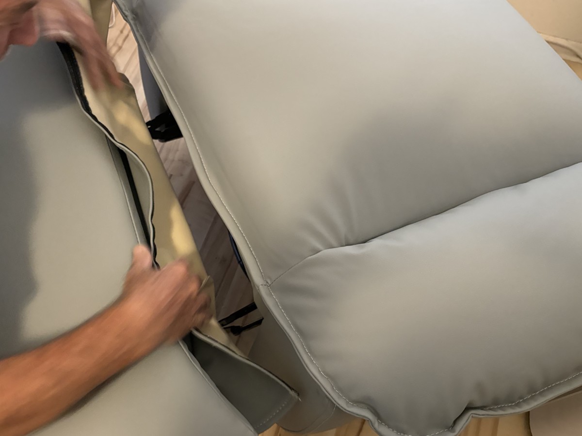 swivel-rock-and-relax-in-flexspots-lotus-swivel-rocker-recliner