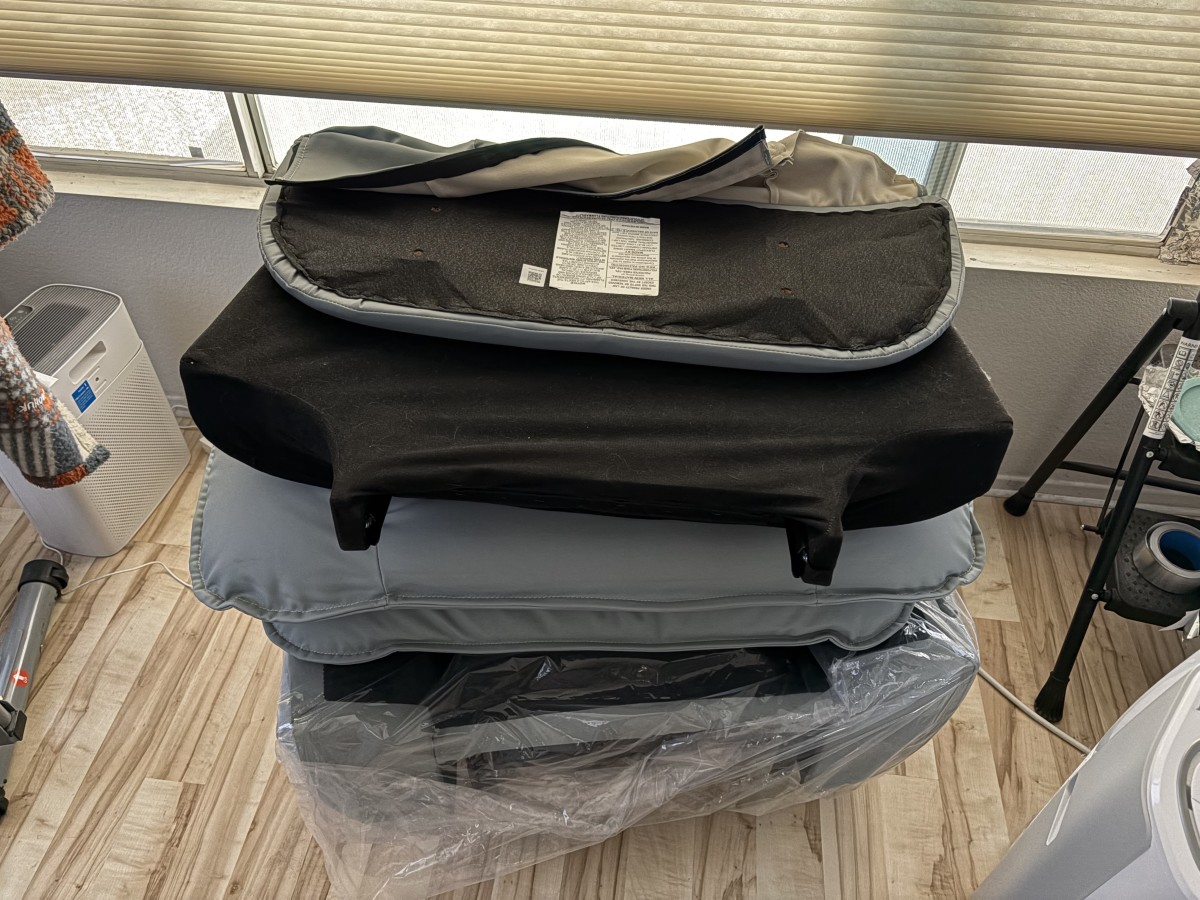 swivel-rock-and-relax-in-flexspots-lotus-swivel-rocker-recliner