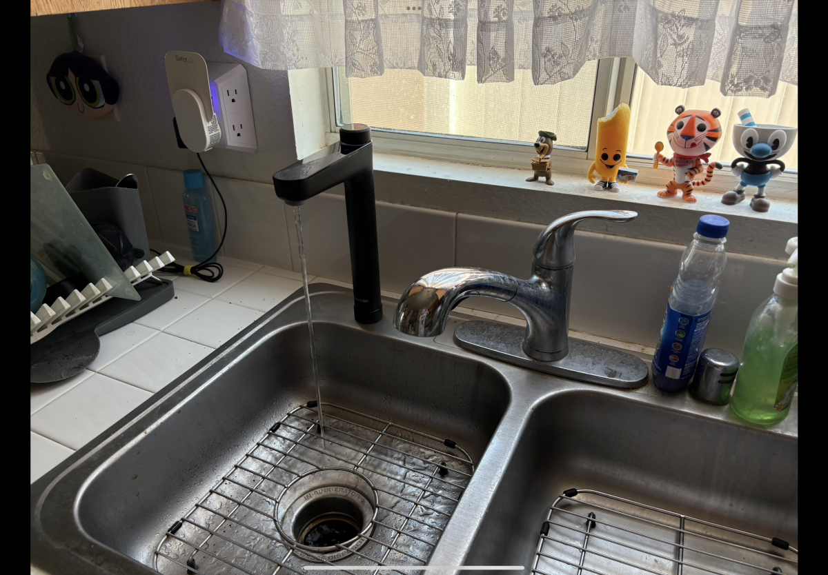 waterdrops-x16-reverse-osmosis-water-filtration-system-will-let-lets-you-drink-freely